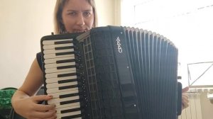 Под окном черемуха колышется, род минусовку) на аккордеоне