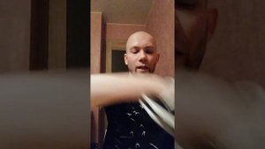 Как правильно держать боксёрские лапы.
