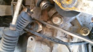 где находится датчик заднего хода джили мк