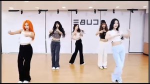 (G) I-dle , Klaxon, mirror.