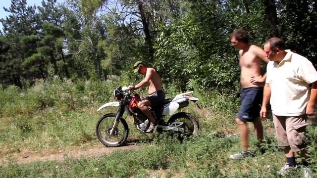 Кондрат оседлал старшего брата велосипеда) смотреть онлайн