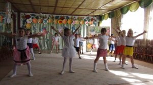 Наш танец-поздравление для любимых воспитателей