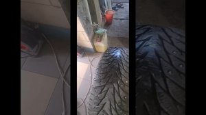 Шиповка колёс в ручную