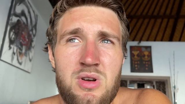 КАК Я ВЫЖИВАЮ НА БАЛИ БЕЗ УДАЛЁННОЙ РАБОТЫ , ДЕНЕГ И МОЗГОВ смотреть онлайн