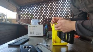 Самая дешевая цепная электропила для дачи "ОБЗОР" валит нормально)