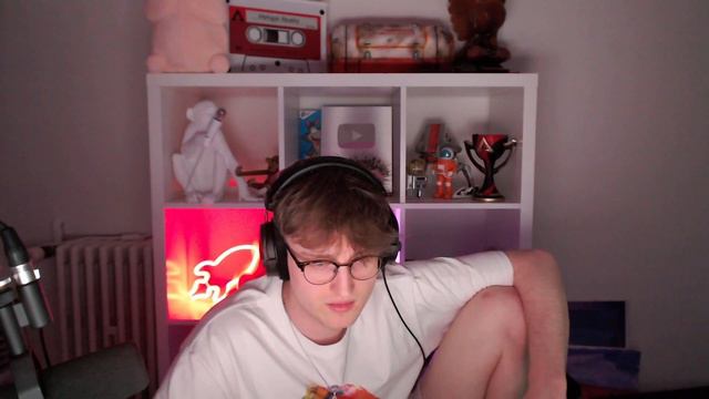 Импульс болтает с Mande после игрового дня! смотреть онлайн