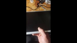 Ремонт старенького монитора.Отключается через секунду.