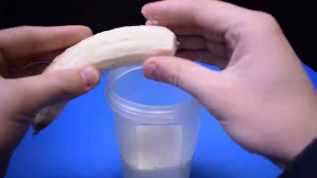 Кухонные лайфхаки с бананом:/ смотреть онлайн