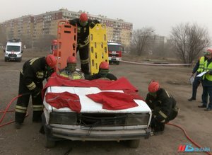 В Волгограде прошли учения по ликвидации последствий ЧС на автотранспорте