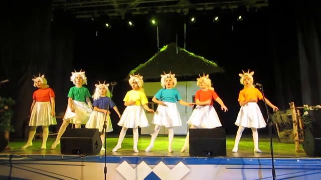 Надым. Натали в мюзикле"Волк и семеро козлят".Д.Ш.И"1. смотреть онлайн