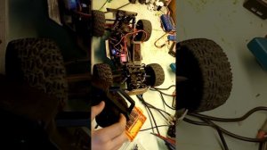 Установка сервопривода на радиоуправляемую модель M Max