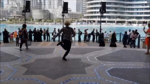 Потому Что Я Влюблен - 2018 Новая Чеченская Лезгинка С Танцующими Фонтанами В Дубае