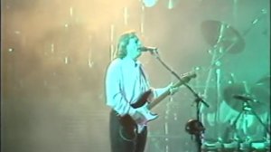 Pink Floyd - Shine on You Crazy Diamond Part 1 Live in Moscow 1989