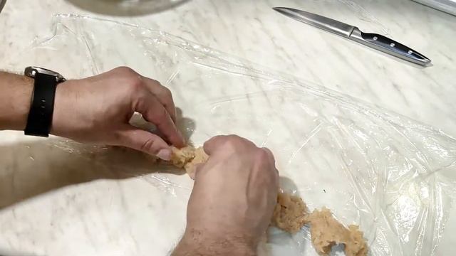 ДОМАШНИЕ КУРИНЫЕ КОЛБАСКИ [рецепт в пищевой плёнке]