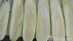 Рулетики из кабачков с творожным сыром