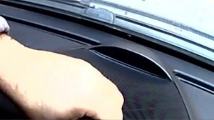 MERSEDES W203 снятие решетки с торпеды