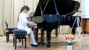 П.И.Чайковский-"Вальс" из "Детского альбома", исп.Кондалова Мария(класс преподавателя Кочневой М.В.)