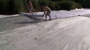Усиление болотистой почвы геотканью