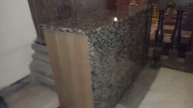 Подвал Казанского собора, колонны и ... гранитная тумбочка! смотреть онлайн