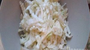Салат Цезарь с жареной курицей