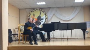 А. Данилов "Из-за горочки туманик выходил"