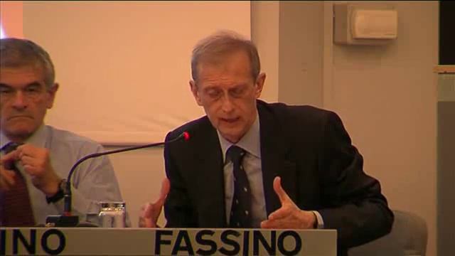 14.7.14 Intervento di Piero Fassino "Il PD cambia l'Italia e l'Europa" смотреть онлайн