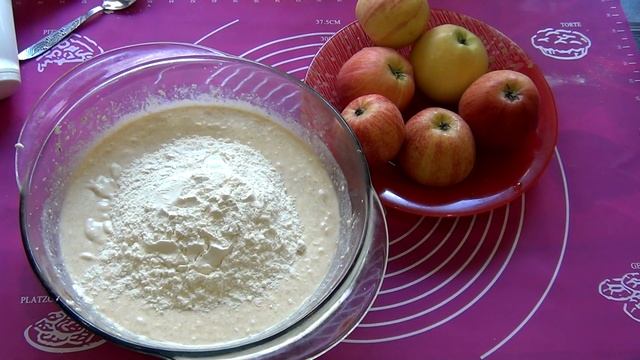 ПИРОГ С ТВОРОГОМ И ЯБЛОКАМИ смотреть онлайн