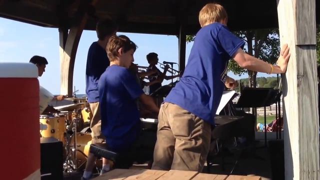 Happy Go Lucky Loco смотреть онлайн