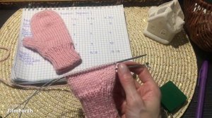 Мастер класс Варежки  спицами