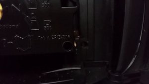 На кофемашине Филипс (Philips) вылетает заварочный блок