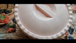 Хреновина.Острая закуска из сырой свеклы и хрена.