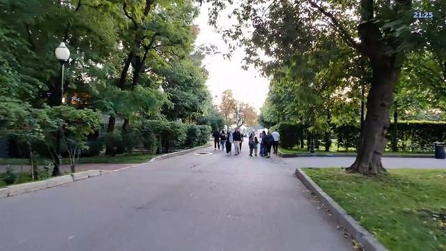 МОСКВА ПРЯМО СЕЙЧАС: Золотые мозги, Фрунзенская,Пушкинская и Кадашевская набережные - стрим прогулк
