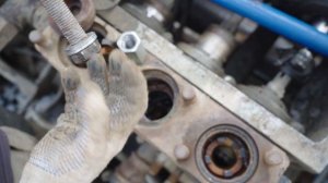 Как поменять сёдла клапанов НБ-4? Замена сёдел клапанов бурового насоса в полевых условия.