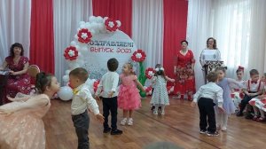 Танец "Пуси-муси"