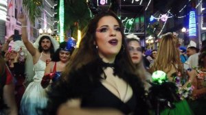 Tenerife Carnaval del dia y fiesta de noche. Тенерифе Дневной Карнавал и ночь танцев