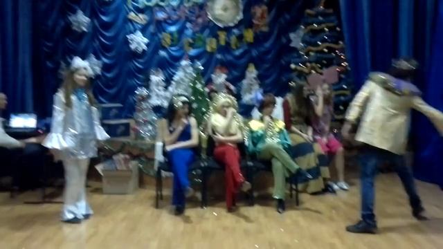 Казка на новий лад. ТРИ СЕСТРИЦІ. Новий рік-2016 смотреть онлайн