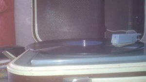 Зачем смеяться - поёт Георгий Виноградов (Оркестр Эдди Рознера)1944