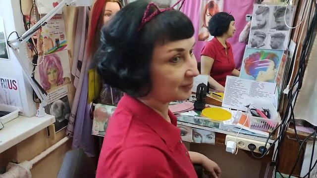 Посьригли стрижку Ступенчатое Каре смотреть онлайн