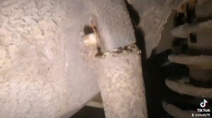 Замена задних амортизаторов шевроле нива на японские от Паджеро