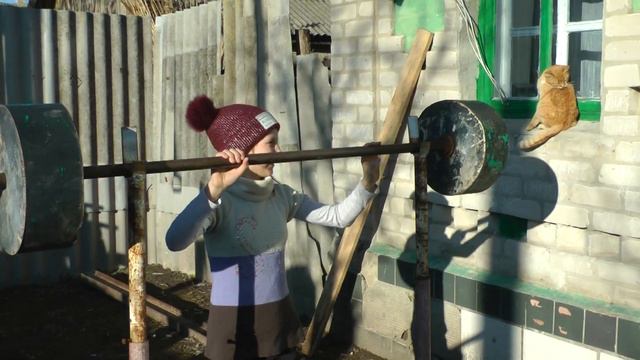 Обзор нашей спортивной площадки! смотреть онлайн