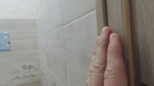 Видео для профи! Показываю близко силиконовые швы, стыки и углы плитки, затирку швов.