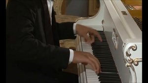 Арам Аветисян - (А.Бабаджанян Мелодия)