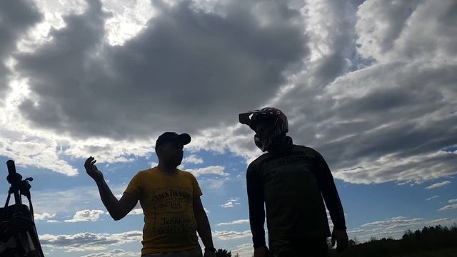 Мотобудни. Москвич нарывается на проблемы в чистом поле смотреть онлайн