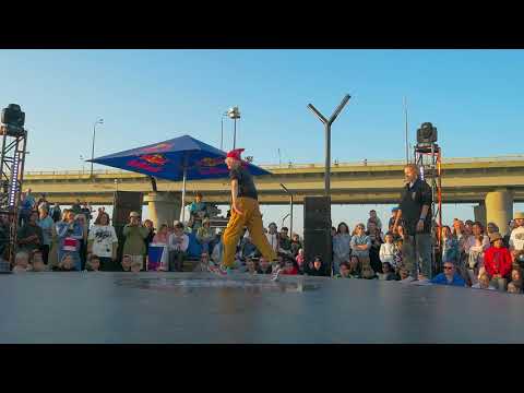 BGIRL BATTLE 1x1 ↔ Sayora vs Nastya BMT ↔ 1'4 ↔ COMBONATION x3 #combonationX3 #bmvideo смотреть онлайн