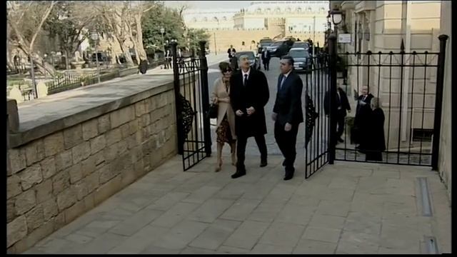 Ильхам Алиев и его супруга Мехрибан Алиева ознакомились с новой экспозицией смотреть онлайн