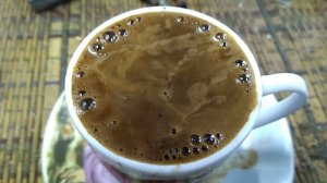 Парейдолия  Кофе в чашке с «горкой»