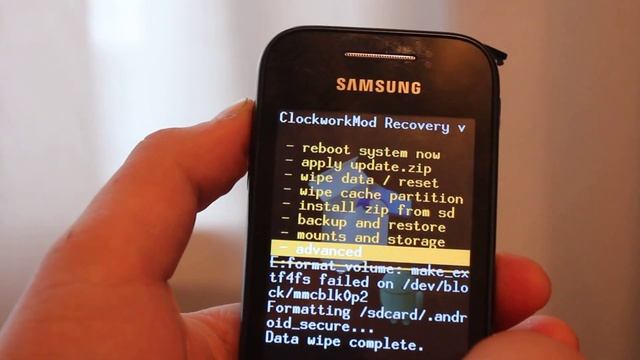 установка CyanogenMod 9 на samsung Y (android 4.0.4) смотреть онлайн