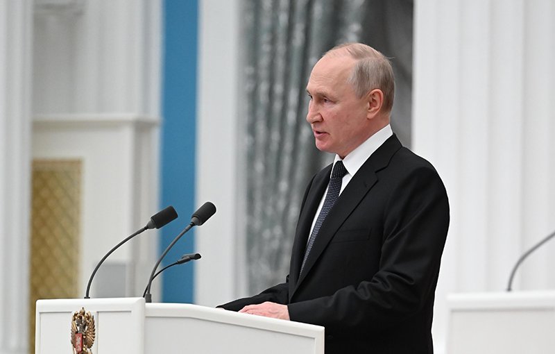 Путин наградил ученых Российской академии наук / События на ТВЦ