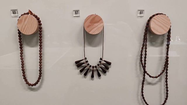 Выставка Kaija Aarikka в Taidehalli, Хельсинки. смотреть онлайн