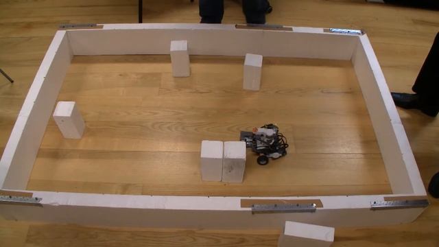 mapping and navigation using LEGO NXT group 7 try 1 смотреть онлайн